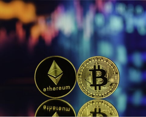 Bitcoins oder Ethereum: Welches Investment lohnt sich mehr?