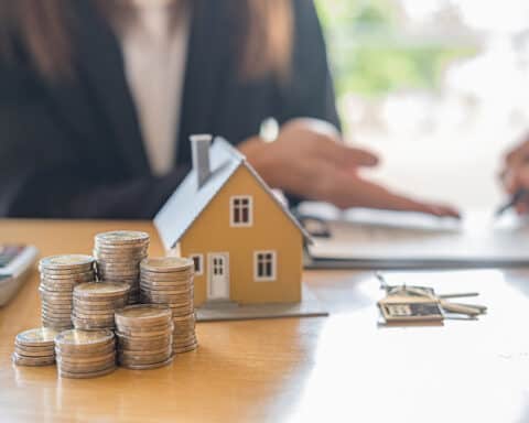 Mit Immobilien Geld verdienen: 6 effektive Strategien